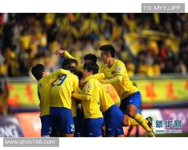 北京篮球队团队协作引发热议球迷对战术配合和球员表现的不同看法